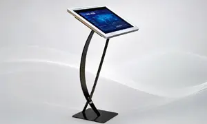 Digital lead capture and CRM integration on exhibition kiosk